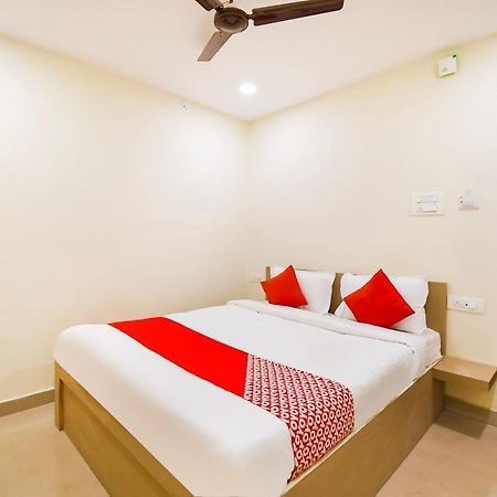 Oyo Flagship 45586 Hotel Airport Inn Rāipur Dış mekan fotoğraf