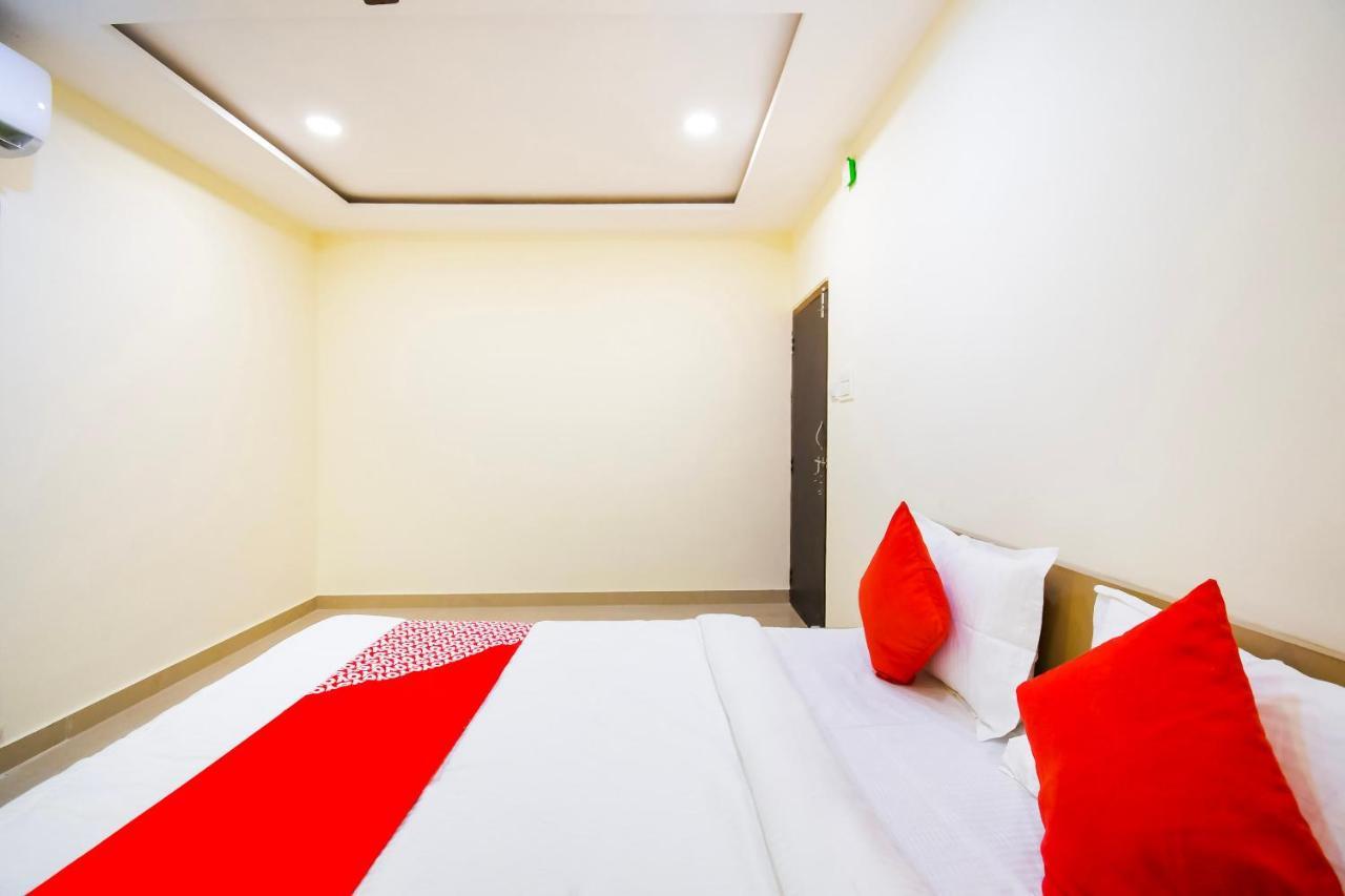 Oyo Flagship 45586 Hotel Airport Inn Rāipur Dış mekan fotoğraf