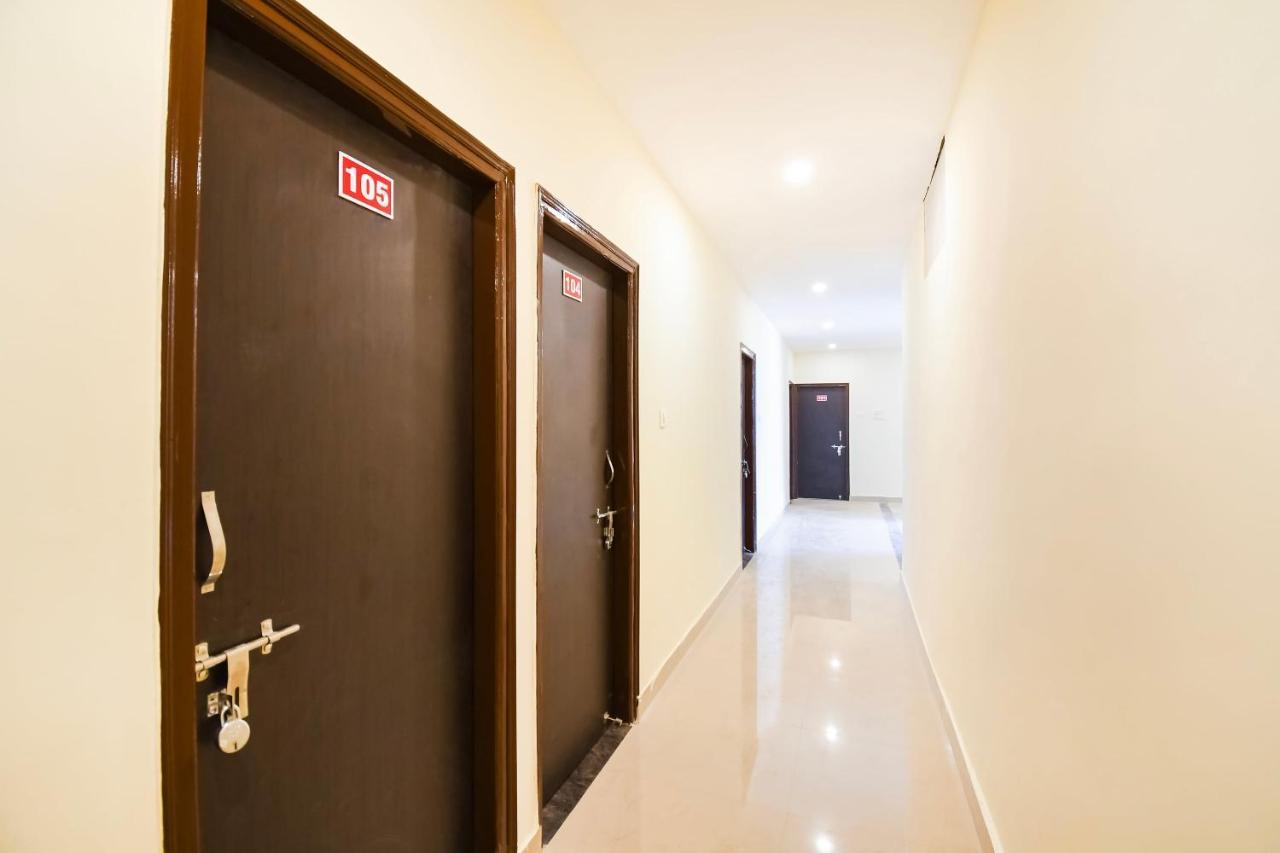 Oyo Flagship 45586 Hotel Airport Inn Rāipur Dış mekan fotoğraf